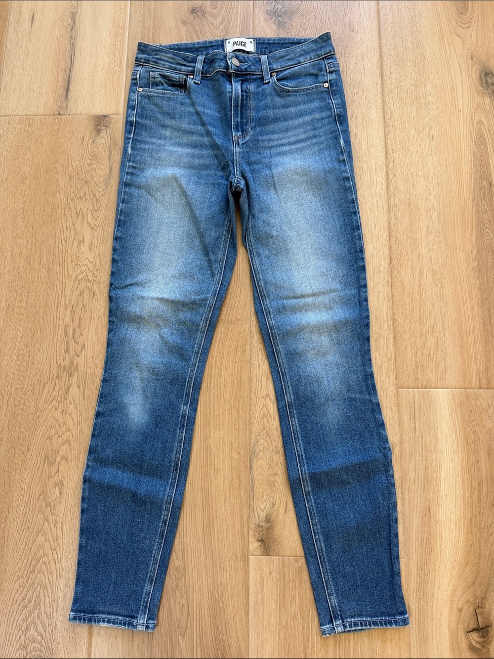 PAIGE 26 Hoxton Women’s Slim Straight Denim Jeans in Medium Blue Wash